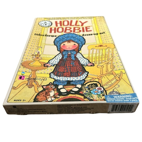 Holly Hobbie 1975 colorforms dress-up set - Picture 4 of 5